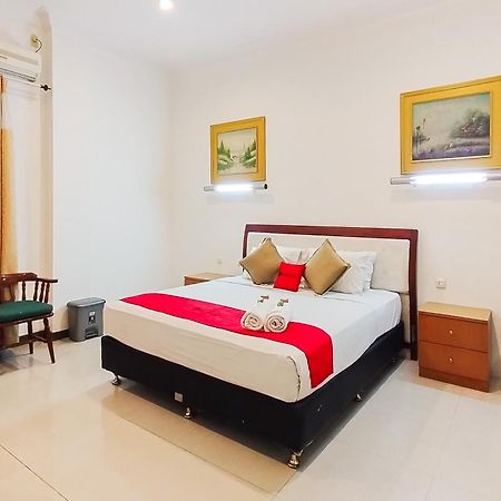 Reddoorz Near Focal Point Medan Hotel Sunggal Exterior photo